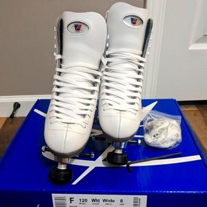 Riedell 120 roller skates Avanti plate women's 8 wide